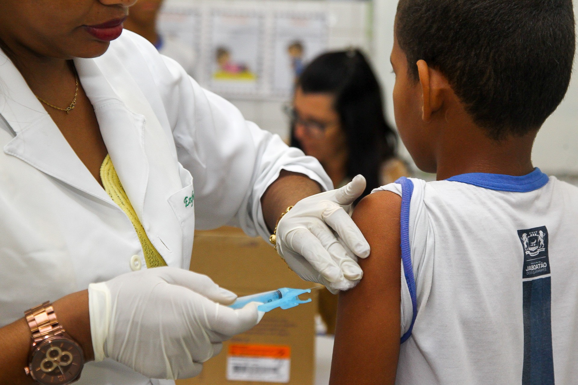 Leia mais sobre o artigo Jaboatão estende campanha de vacinação contra gripe influenza