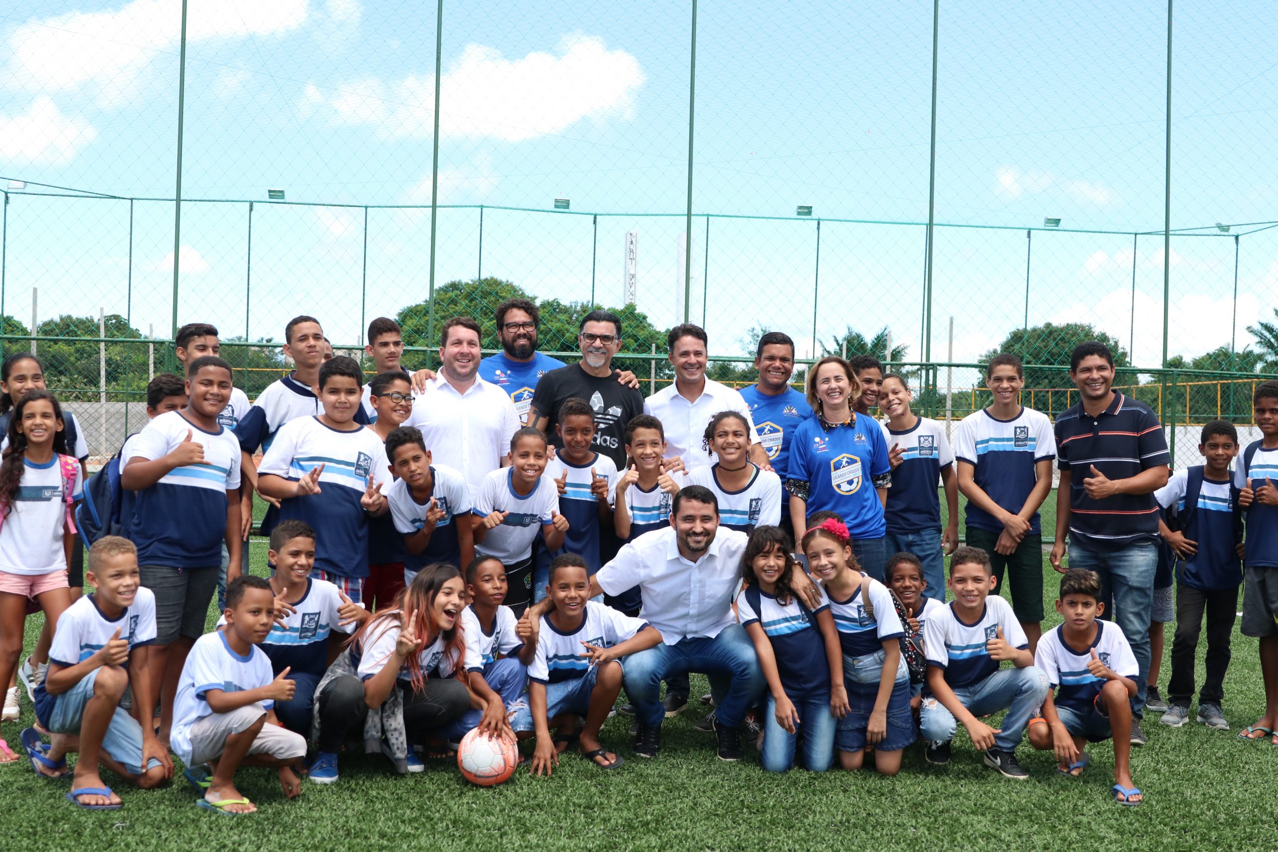 Leia mais sobre o artigo Prefeitura do Jaboatão e tetracampeão Ricardo Rocha firmam parceria para criação de escolinha de futebol