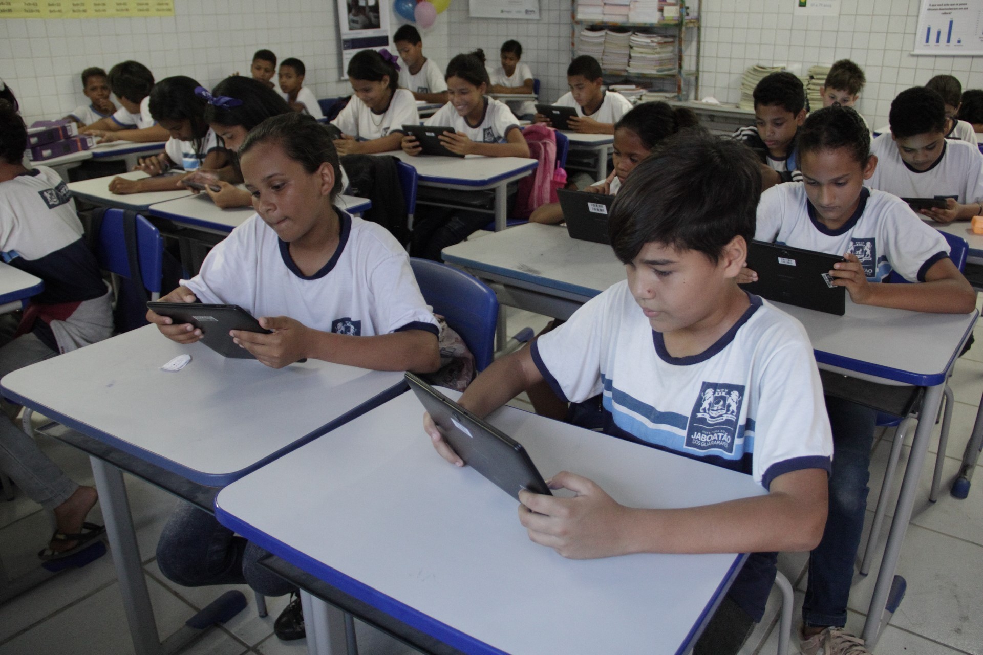 Leia mais sobre o artigo Estudantes da rede municipal do Jaboatão disputam olimpíada de matemática do Brics