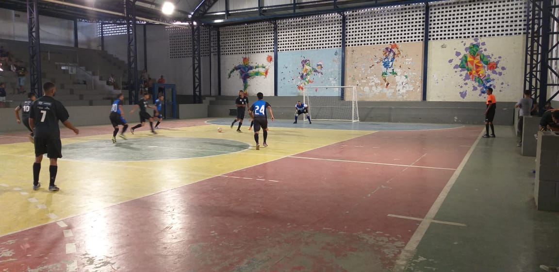 Leia mais sobre o artigo Vinte equipes disputam troféu da Copa Jaboatão de Futsal