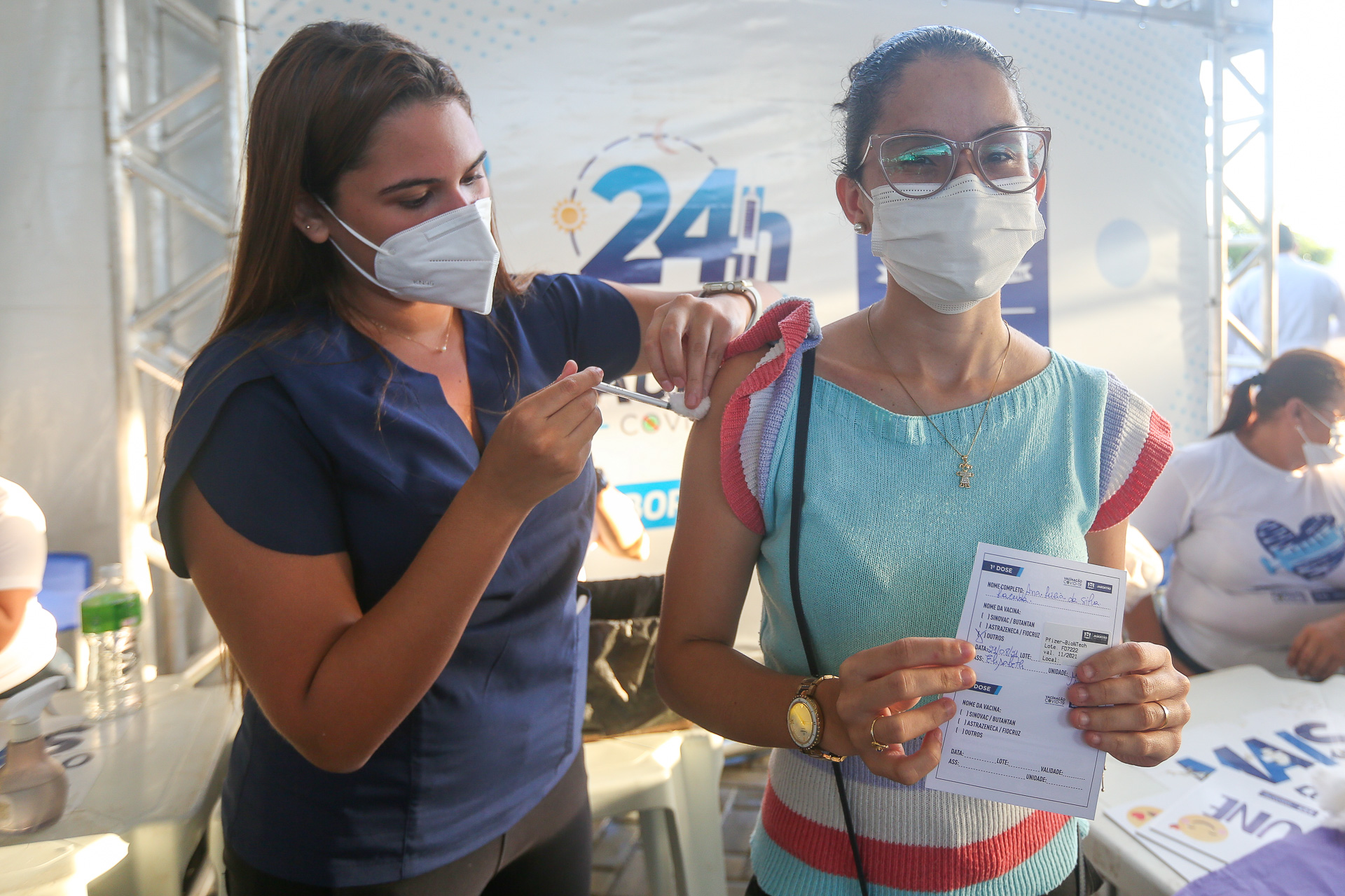 Leia mais sobre o artigo Jaboatão bate recorde no estado e vacina 16.248 pessoas contra a Covid-19 em 24 horas